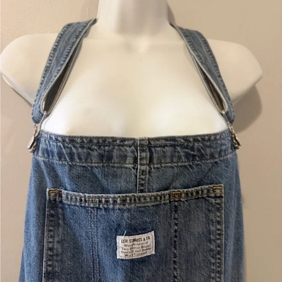 Levi's Vintage Women's Denim Short
Overalls Size M Blue Jean - Picture 7 of 16